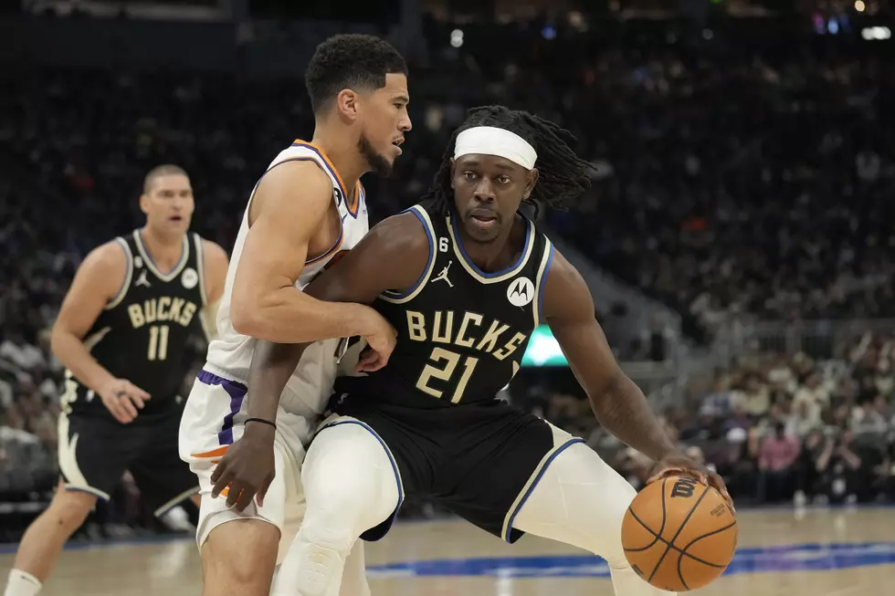 Bucks Outlast Suns 104-101 For 14th Consecutive Victory