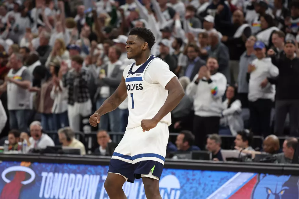 Edwards Cited For Allegedly Striking Arena Staff With Chair